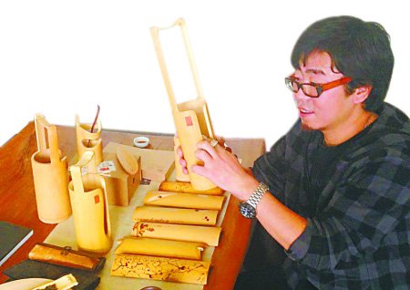 竹子做茶具 手工艺人打造创意精美竹雕_大渝网_腾讯网